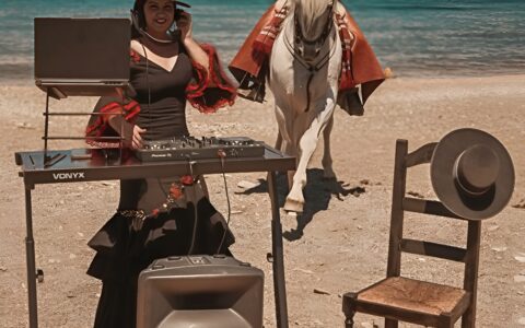 dj lisa del cristo et son cheval andalou